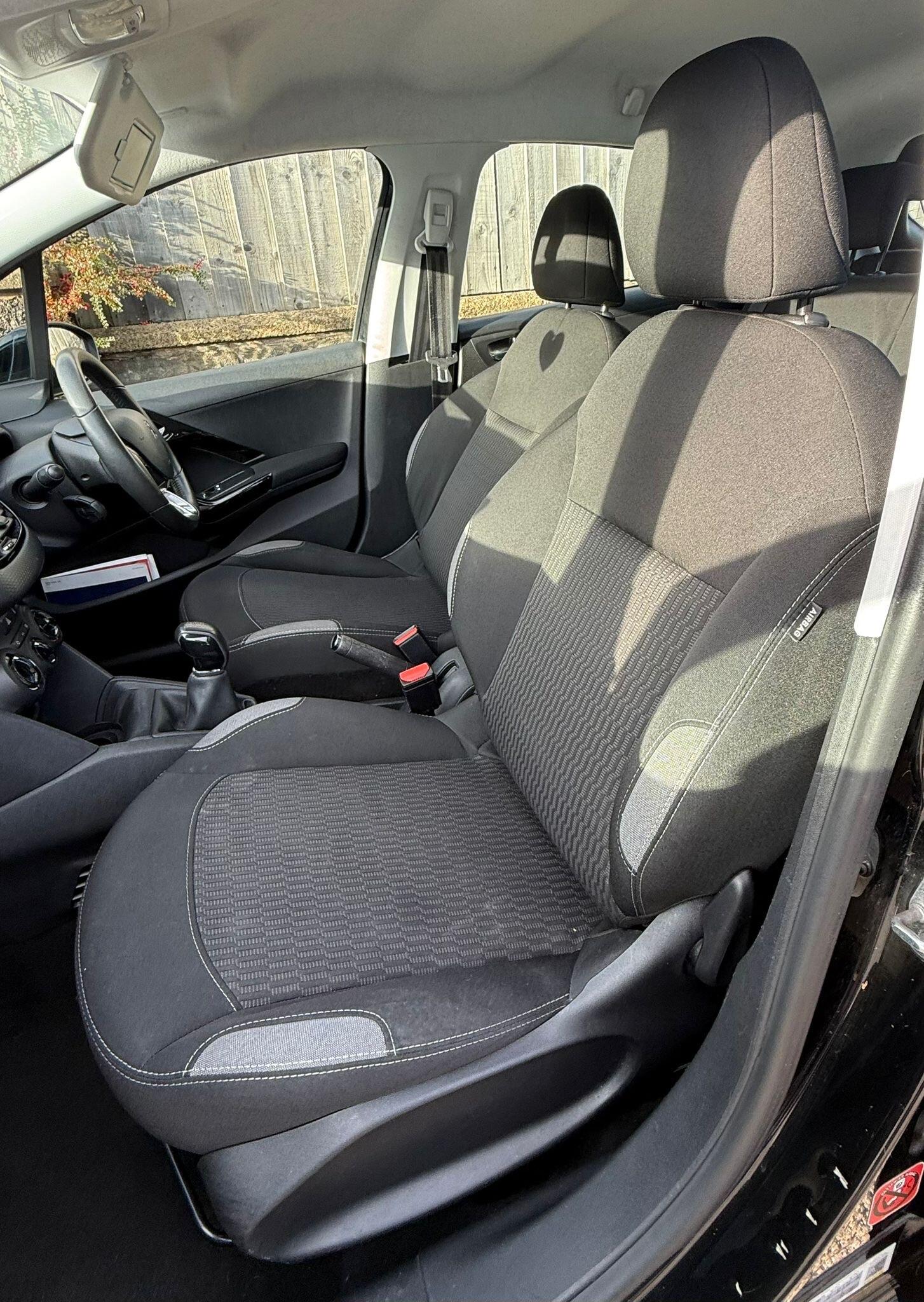 Used Peugeot 208 2016 for sale - 76388709: Photo 16