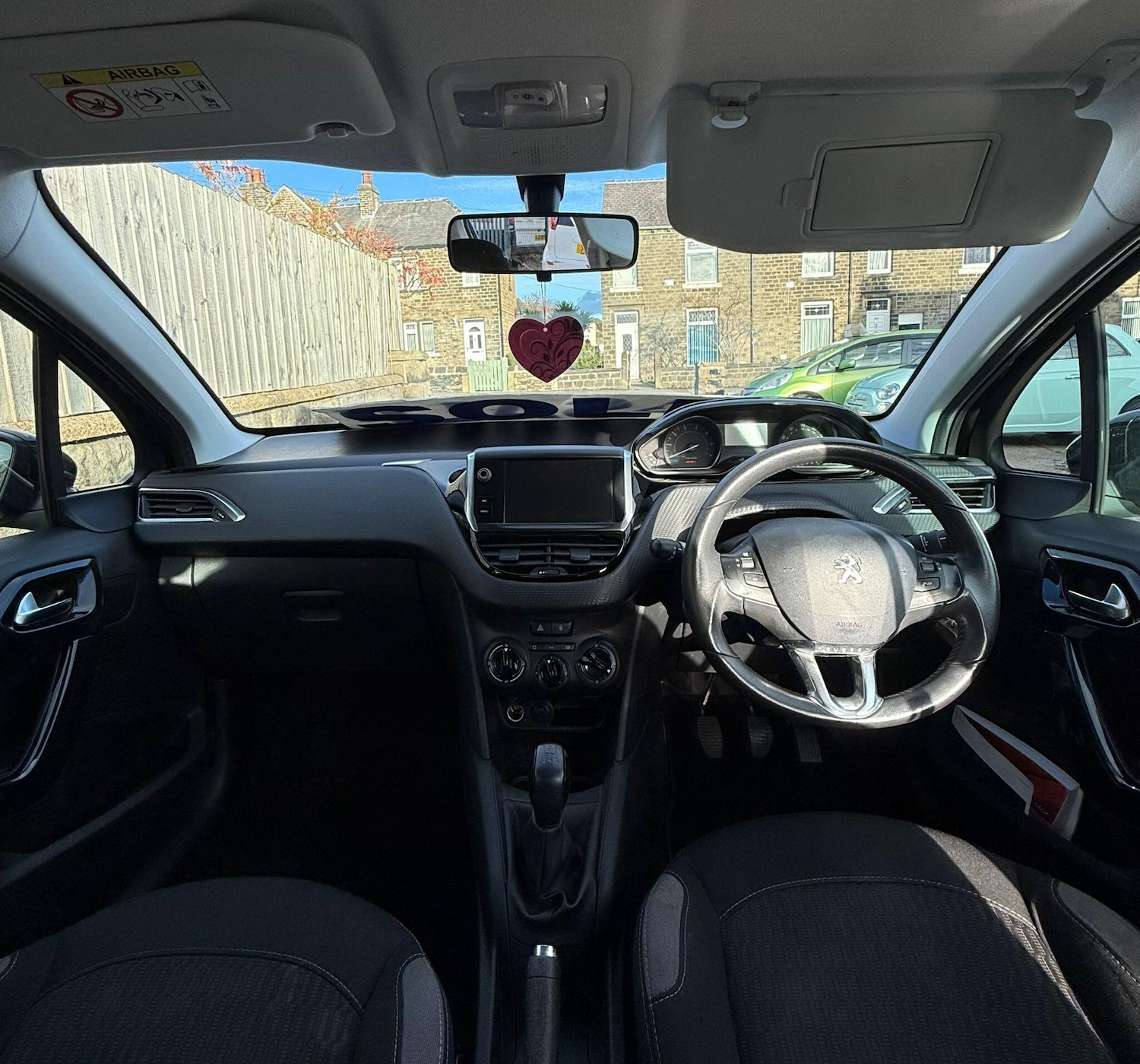 Used Peugeot 208 2016 for sale - 76388709: Photo 21