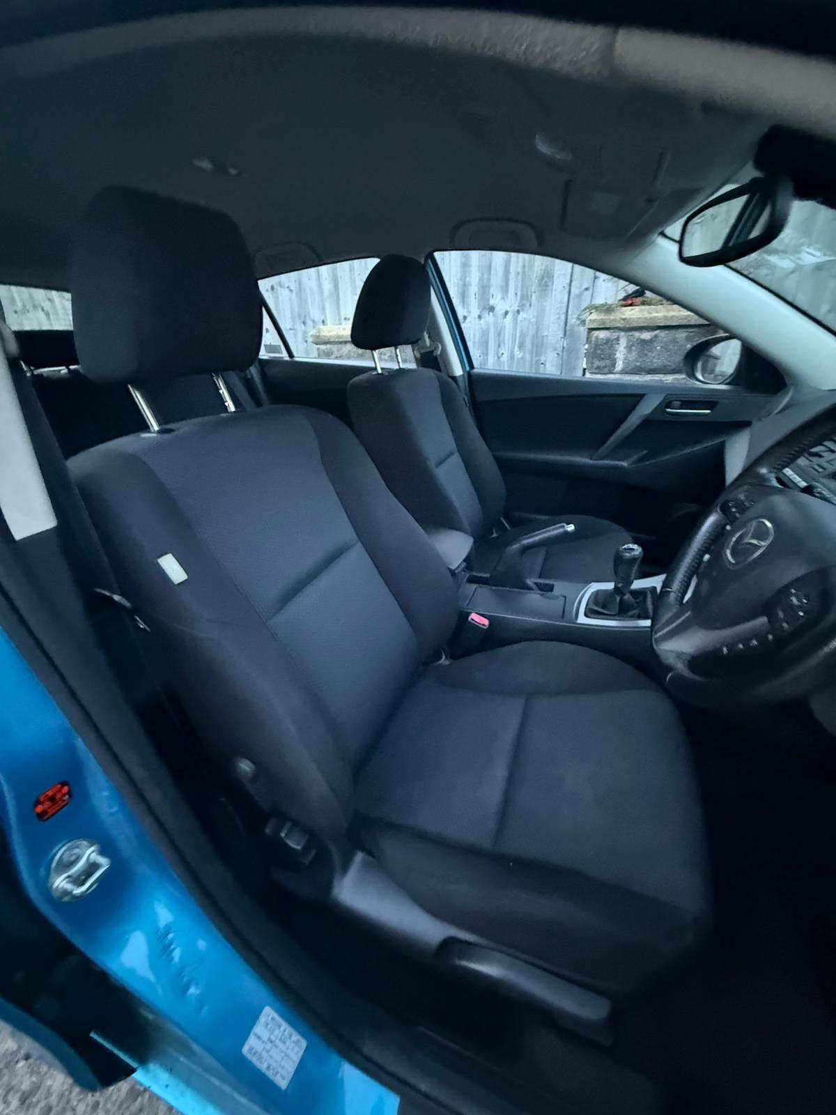 Used Mazda Mazda3 2010 for sale - 76122005: Photo 10