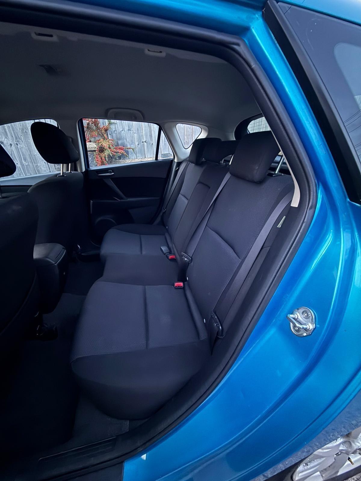 Used Mazda Mazda3 2010 for sale - 76122005: Photo 21