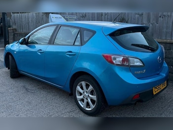 Used Mazda Mazda3 2010 for sale - 76122005: Photo 4