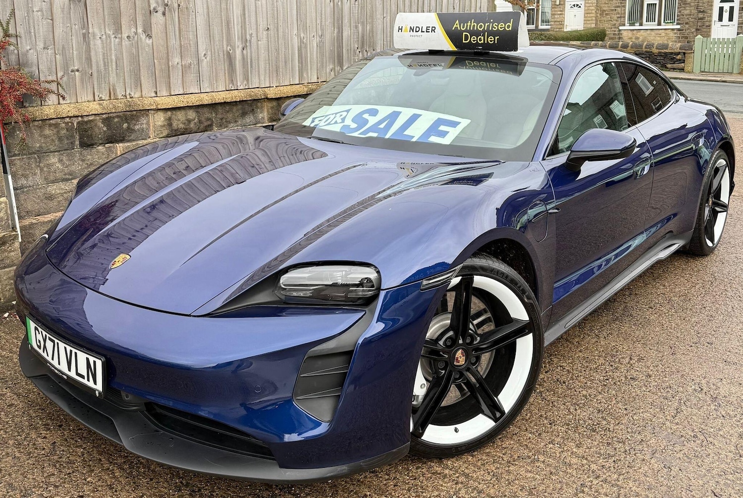 Used Porsche Taycan 2021 for sale - 76484813: Photo 1