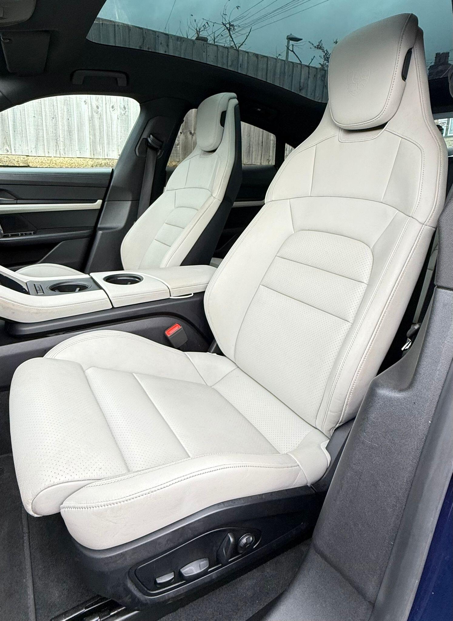 Used Porsche Taycan 2021 for sale - 76484813: Photo 13