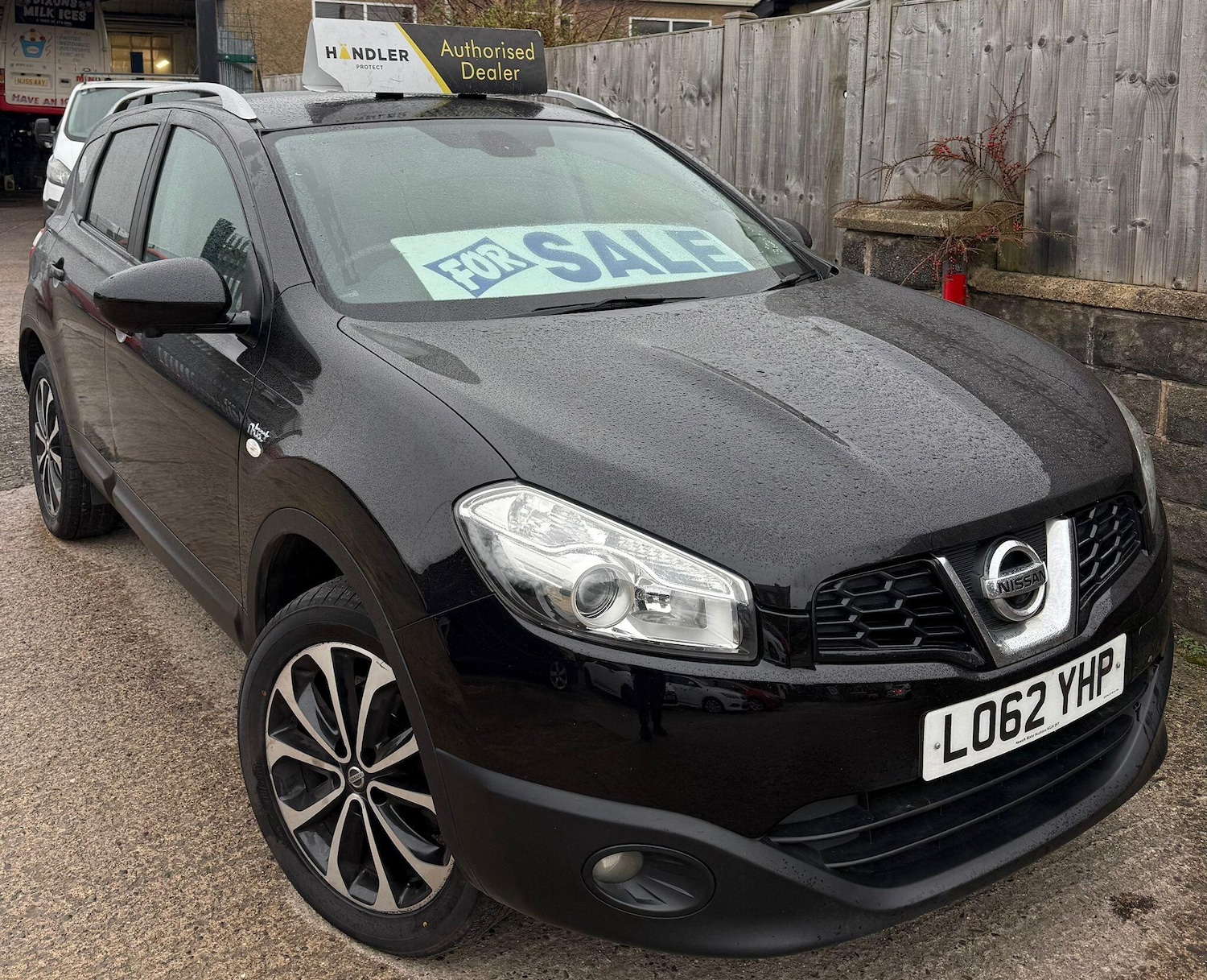 Used Nissan Qashqai for sale - 77724105: Photo 2