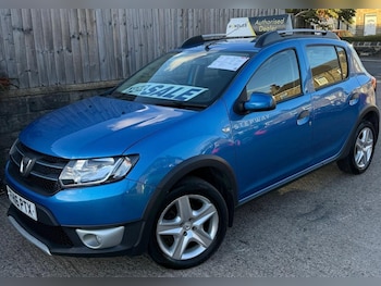 Used Dacia Sandero Stepway 2016 for sale - 76032207: Photo