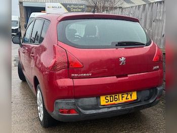 Used Peugeot 3008 2011 for sale - 77704790: Photo