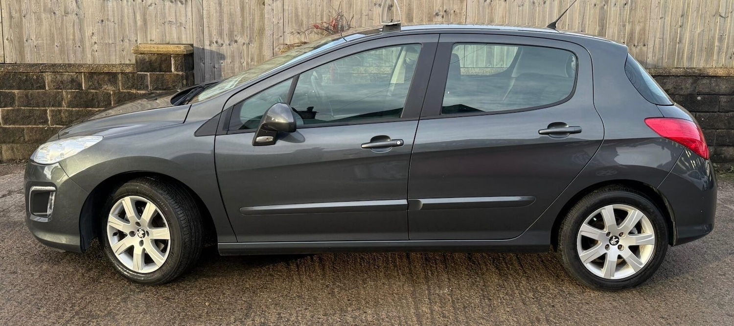 Used Peugeot 308 2012 for sale - 77229387: Photo 16