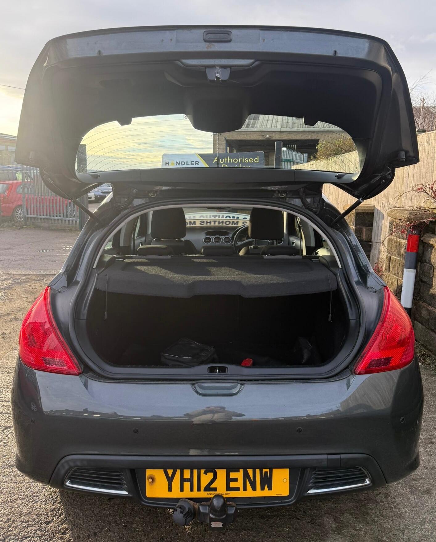 Used Peugeot 308 2012 for sale - 77229387: Photo 19