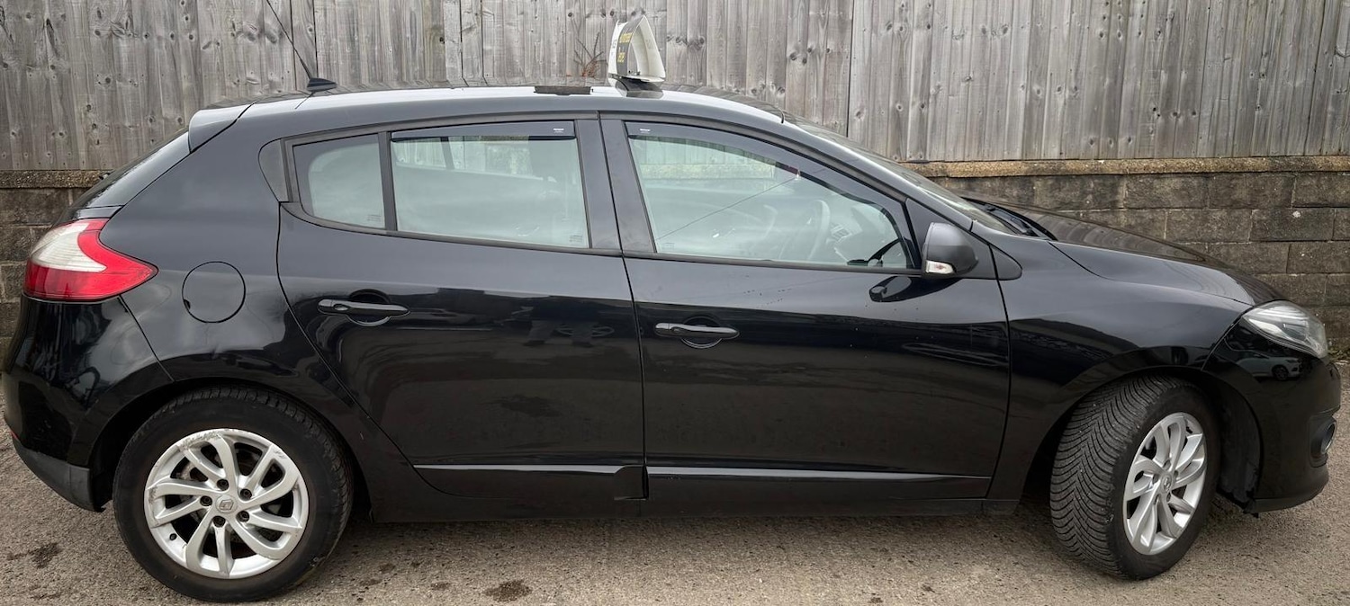 Used Renault Megane 2014 for sale - 77839396: Photo 5