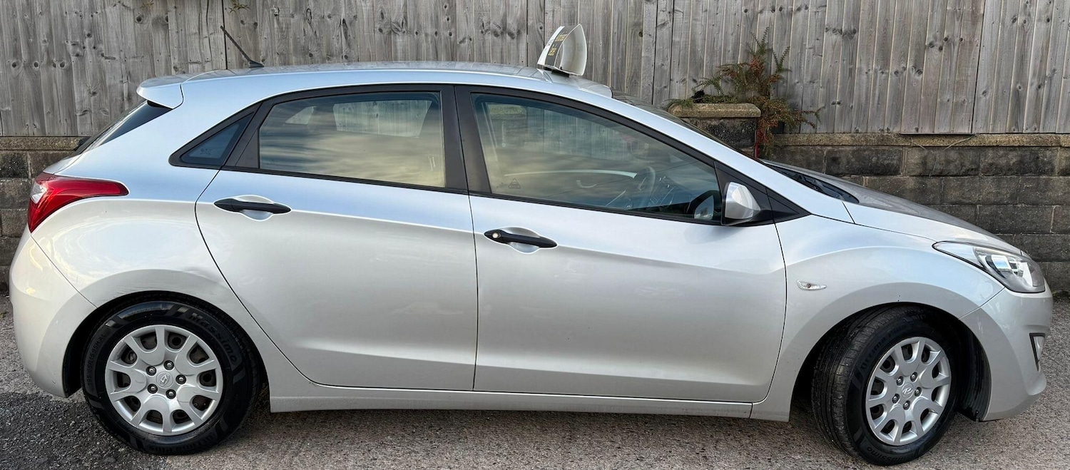 Used Hyundai i30 2012 for sale - 76388162: Photo 11