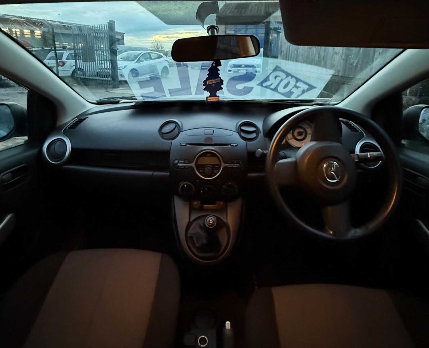 Used Mazda Mazda2 2010 for sale - 76657877: Photo 11