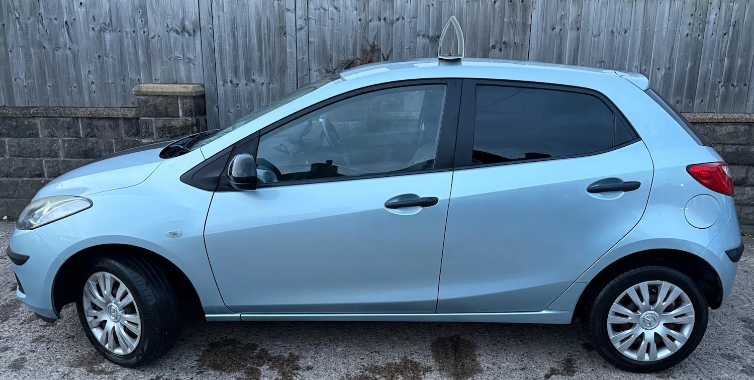 Used Mazda Mazda2 2010 for sale - 76657877: Photo 4