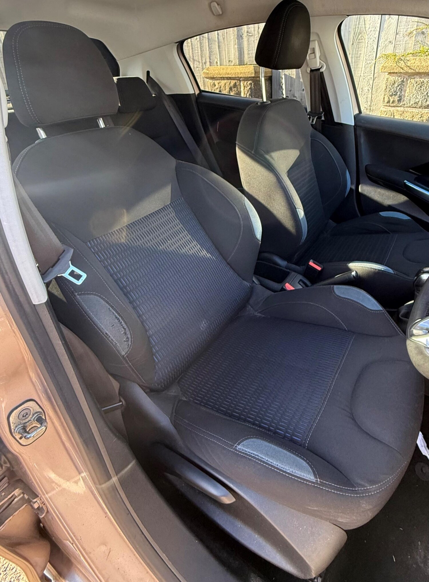 Used Peugeot 208 2013 for sale - 77909355: Photo 12