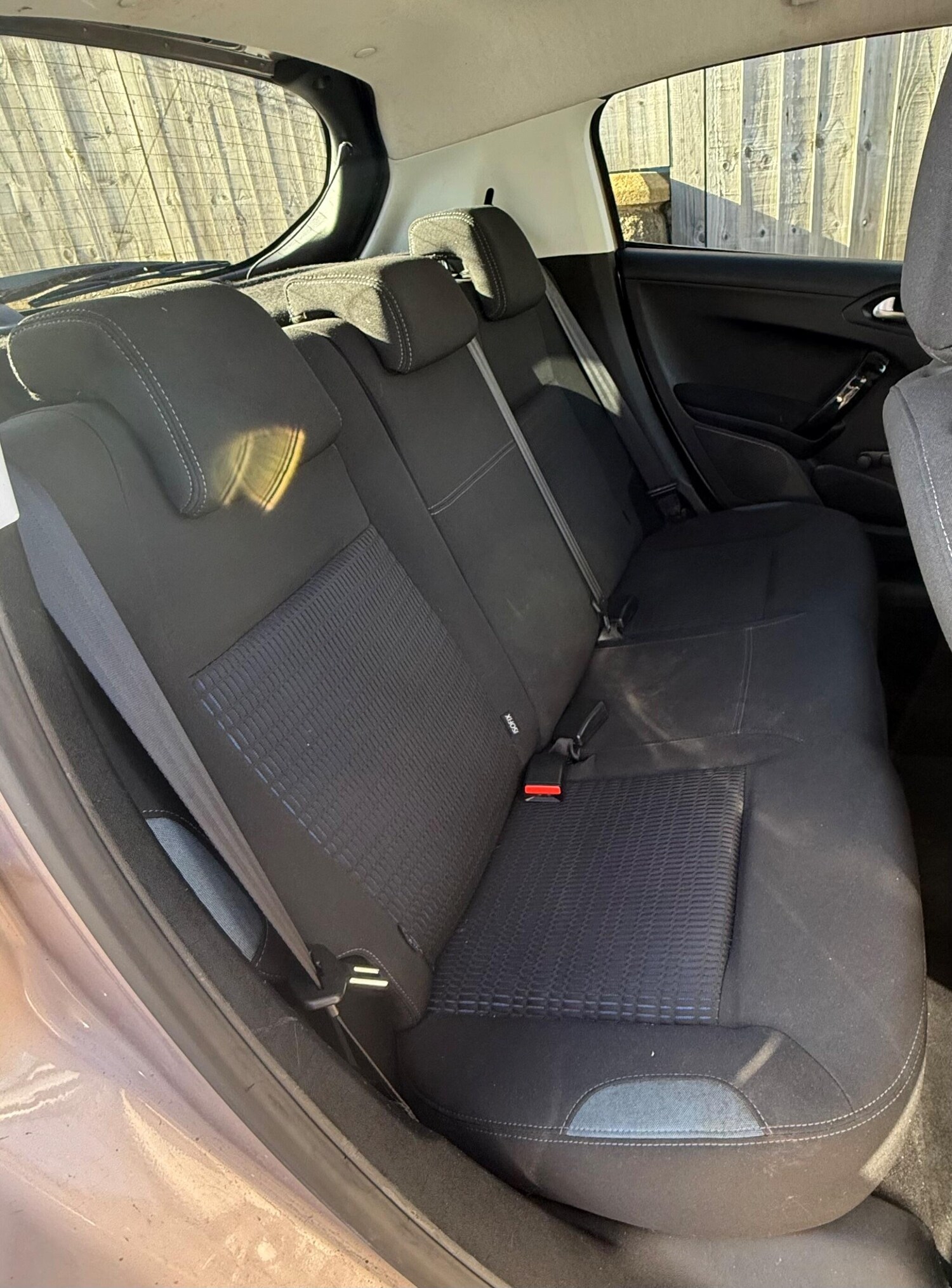 Used Peugeot 208 2013 for sale - 77909355: Photo 14