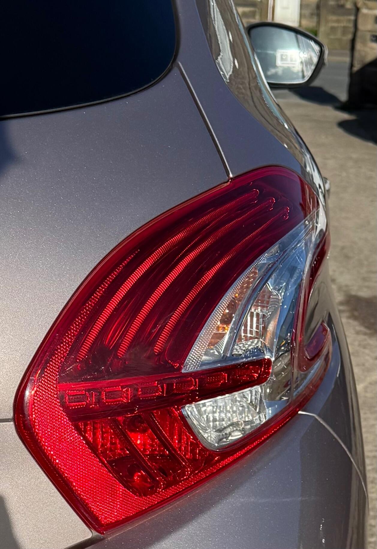 Used Peugeot 208 2013 for sale - 77909355: Photo 15