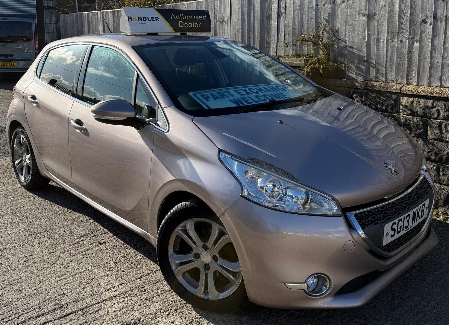 Used Peugeot 208 2013 for sale - 77909355: Photo 21