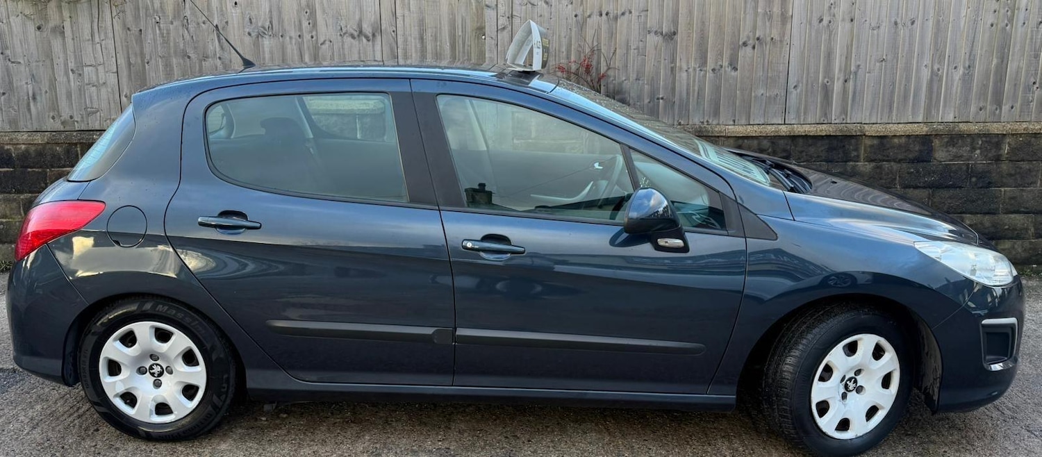 Used Peugeot 308 2012 for sale - 77016922: Photo 11