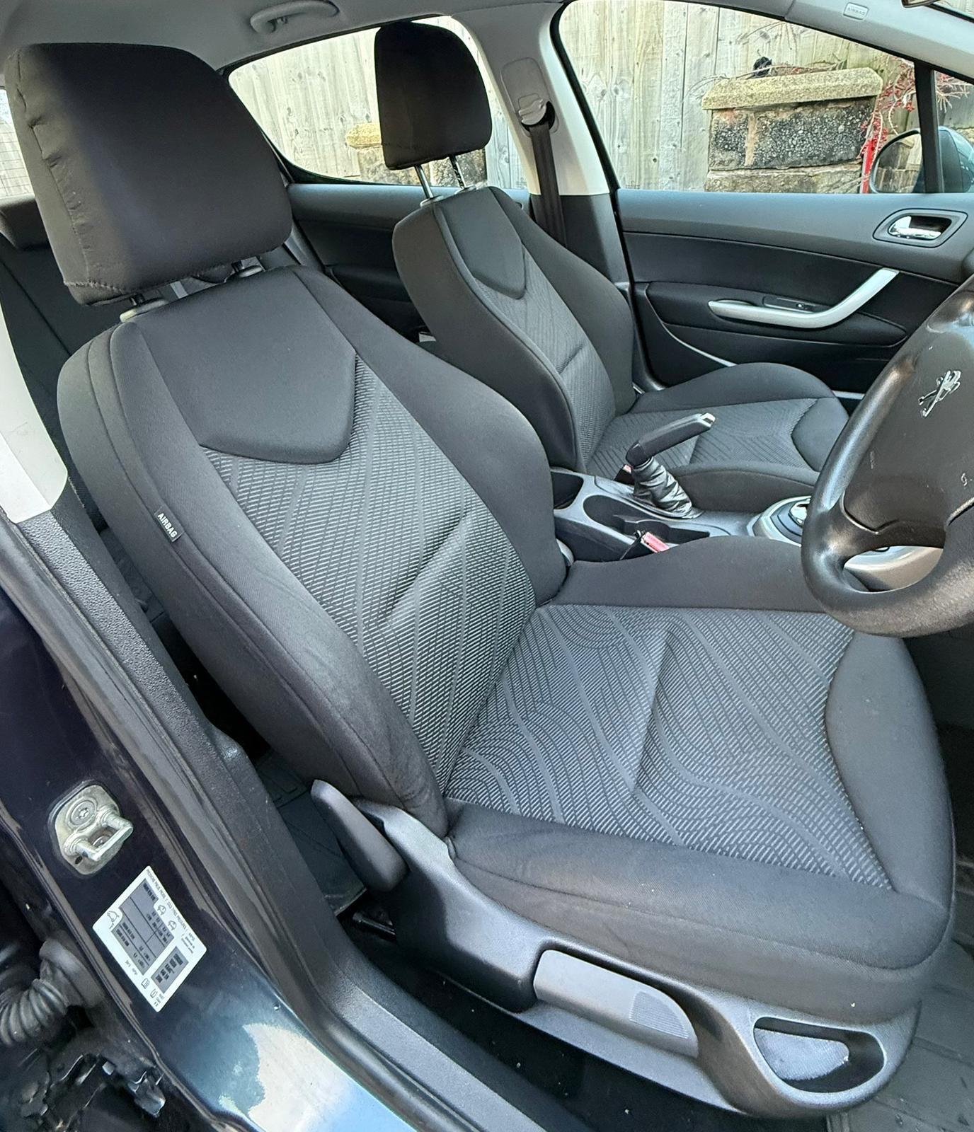 Used Peugeot 308 2012 for sale - 77016922: Photo 13