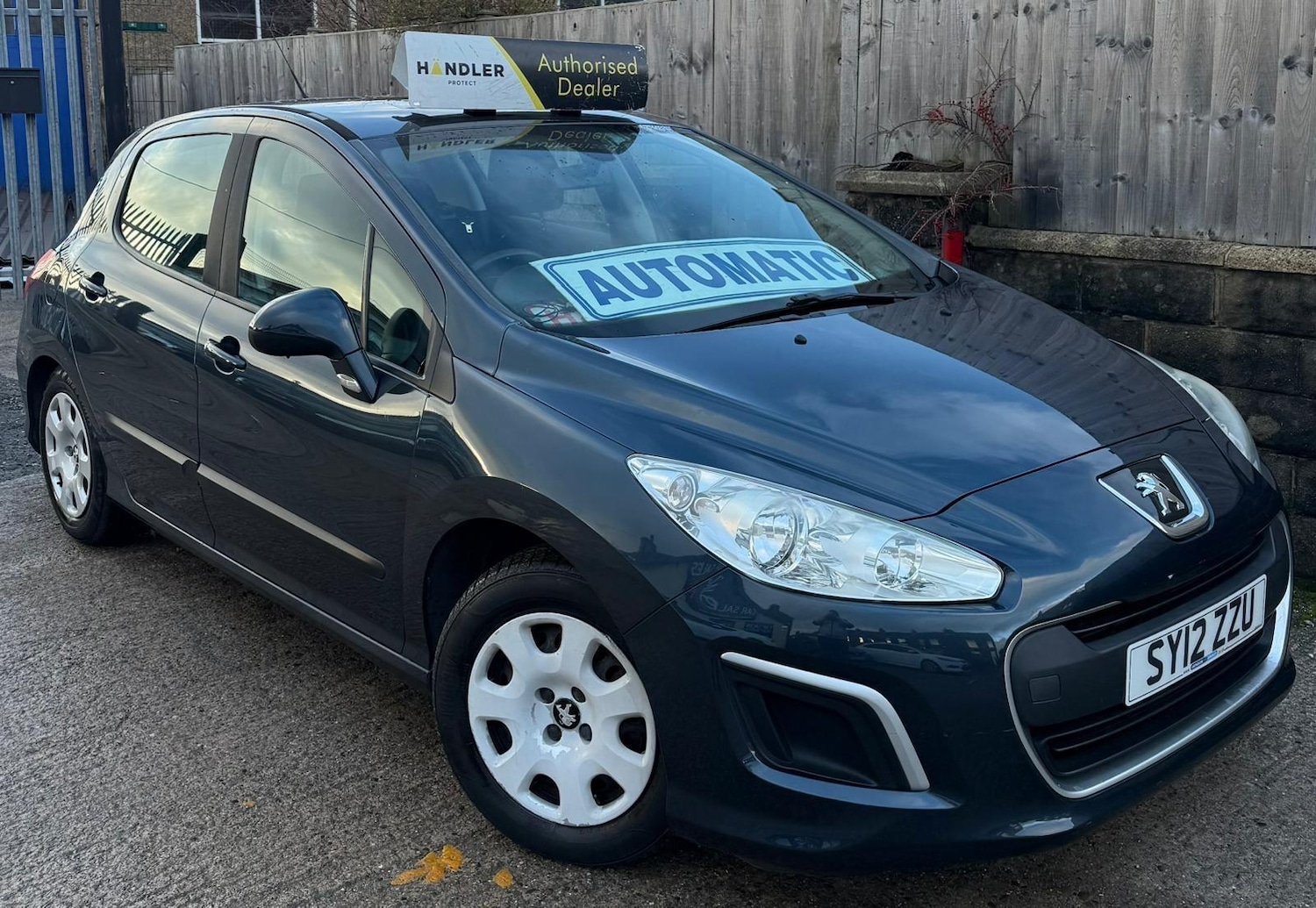 Used Peugeot 308 2012 for sale - 77016922: Photo 2