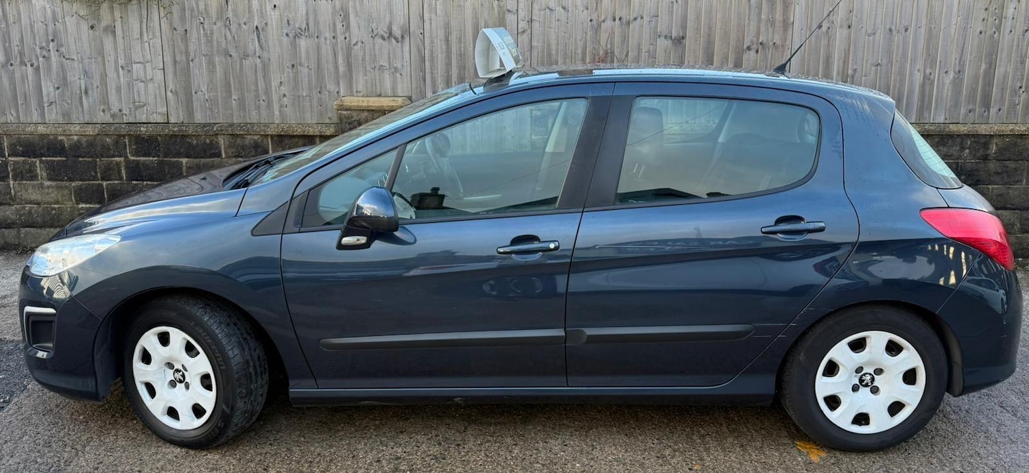 Used Peugeot 308 2012 for sale - 77016922: Photo 8