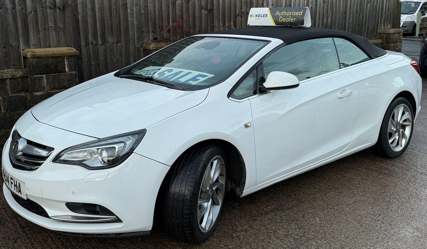 Used Vauxhall Cascada 2014 for sale - 76325903: Photo 1