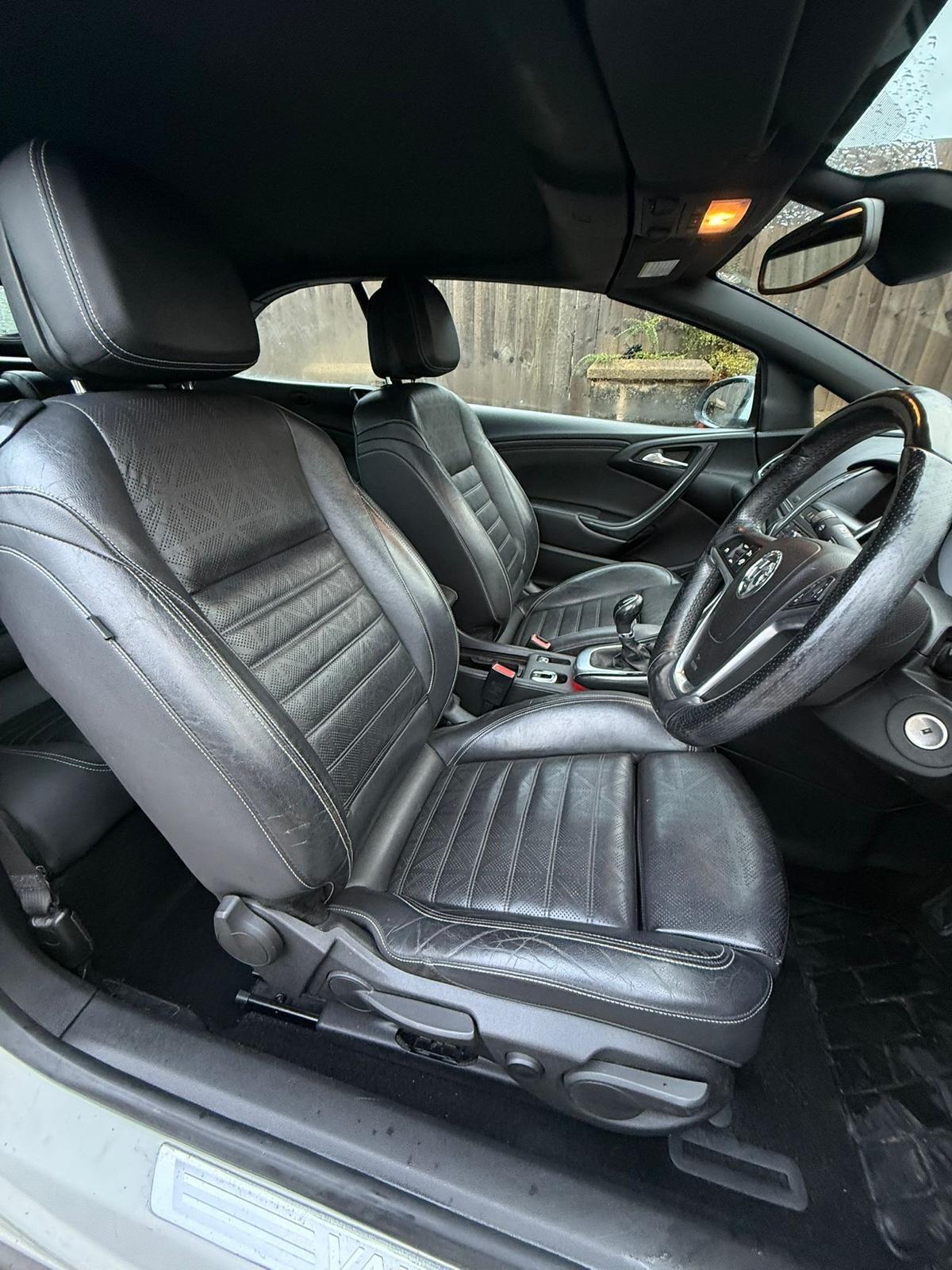 Used Vauxhall Cascada 2014 for sale - 76325903: Photo 3