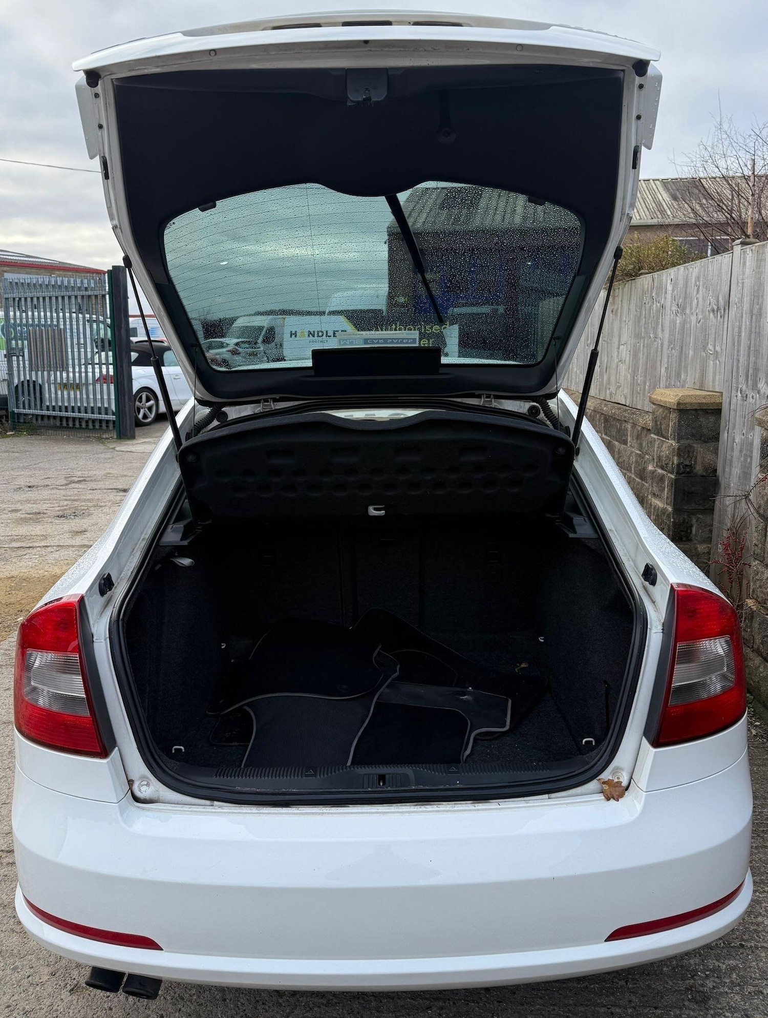 Used Skoda Octavia 2012 for sale - 77074735: Photo 18