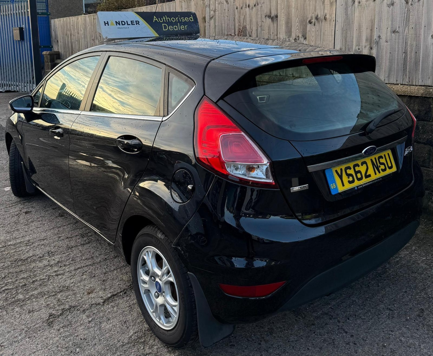 Used Ford Fiesta 2013 for sale - 76964955: Photo 3