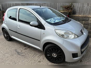 Used Peugeot 107 2011 for sale - 75990228: Photo