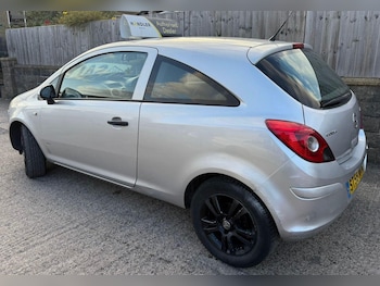 Used Vauxhall Corsa 2009 for sale - 75965288: Photo