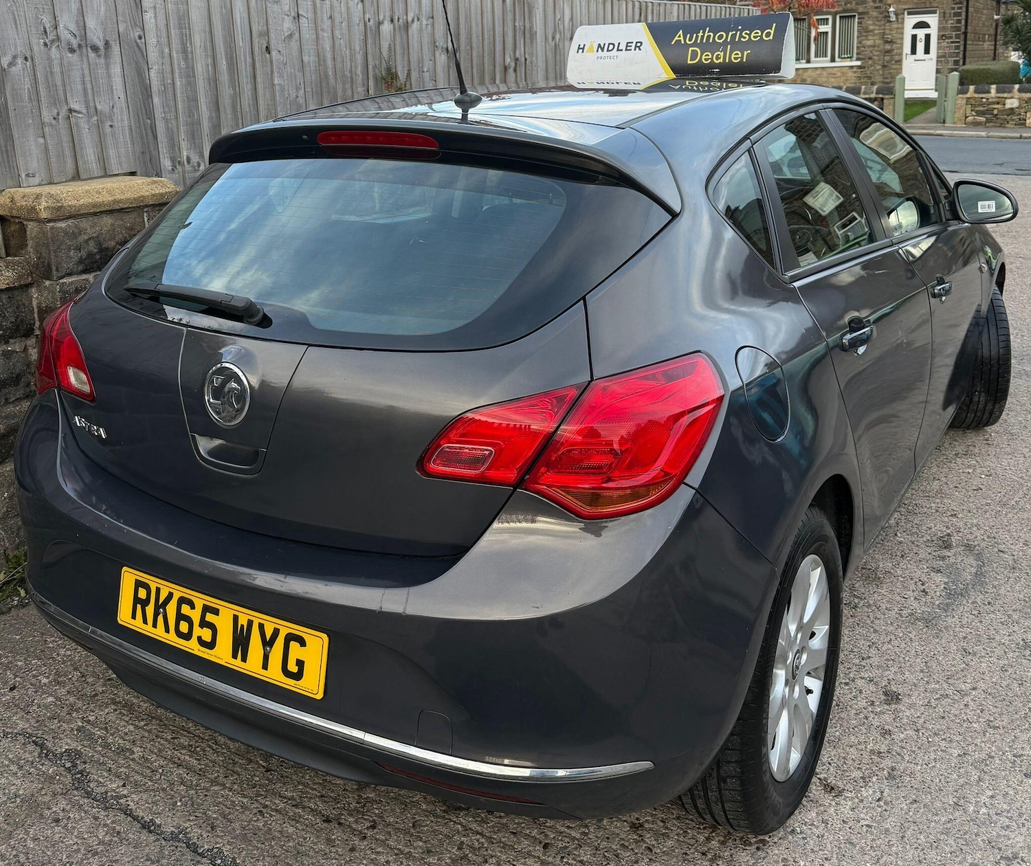 Used Vauxhall Astra 2015 for sale - 76360869: Photo 3