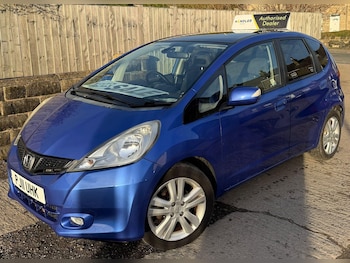 Used Honda Jazz 2011 for sale - 77267730: Photo