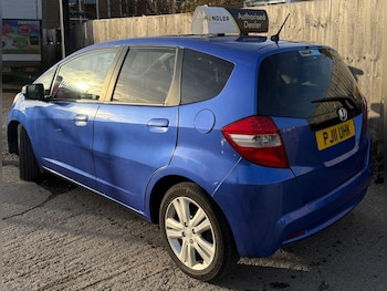 Used Honda Jazz 2011 for sale - 77267730: Photo