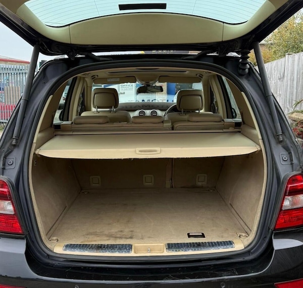Used Mercedes-Benz M Class 2009 for sale - 76269661: Photo 12