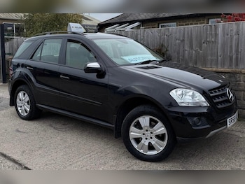 Used Mercedes-Benz M Class 2009 for sale - 76269661: Photo 2