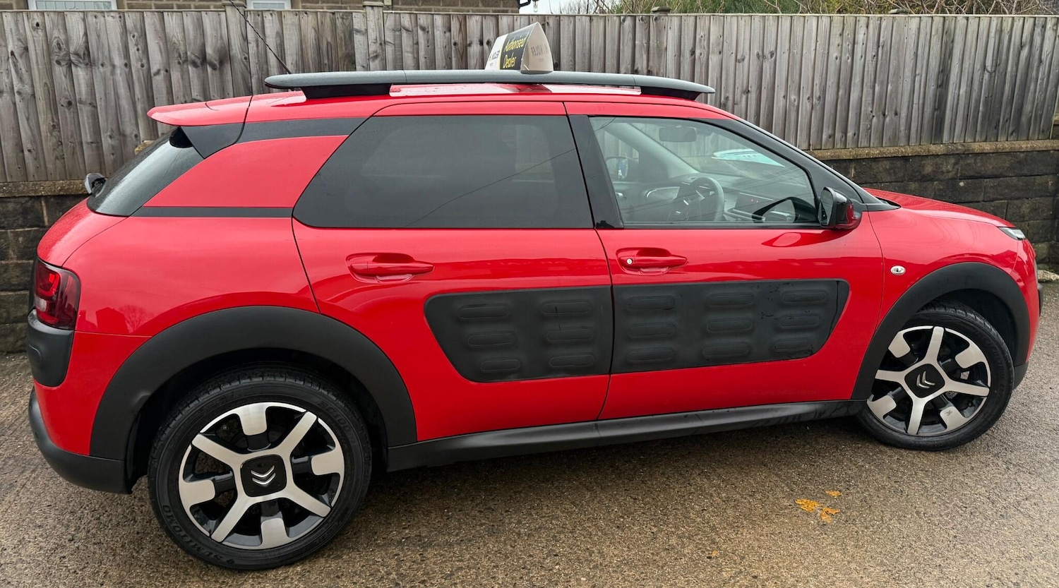 Used Citroen C4 Cactus 2017 for sale - 77050060: Photo 12