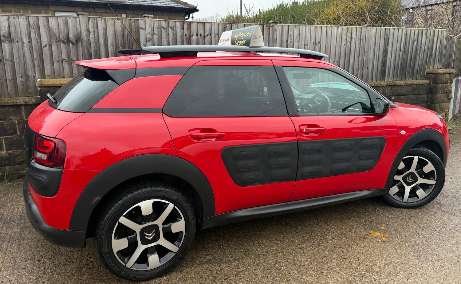 Used Citroen C4 Cactus 2017 for sale - 77050060: Photo 13