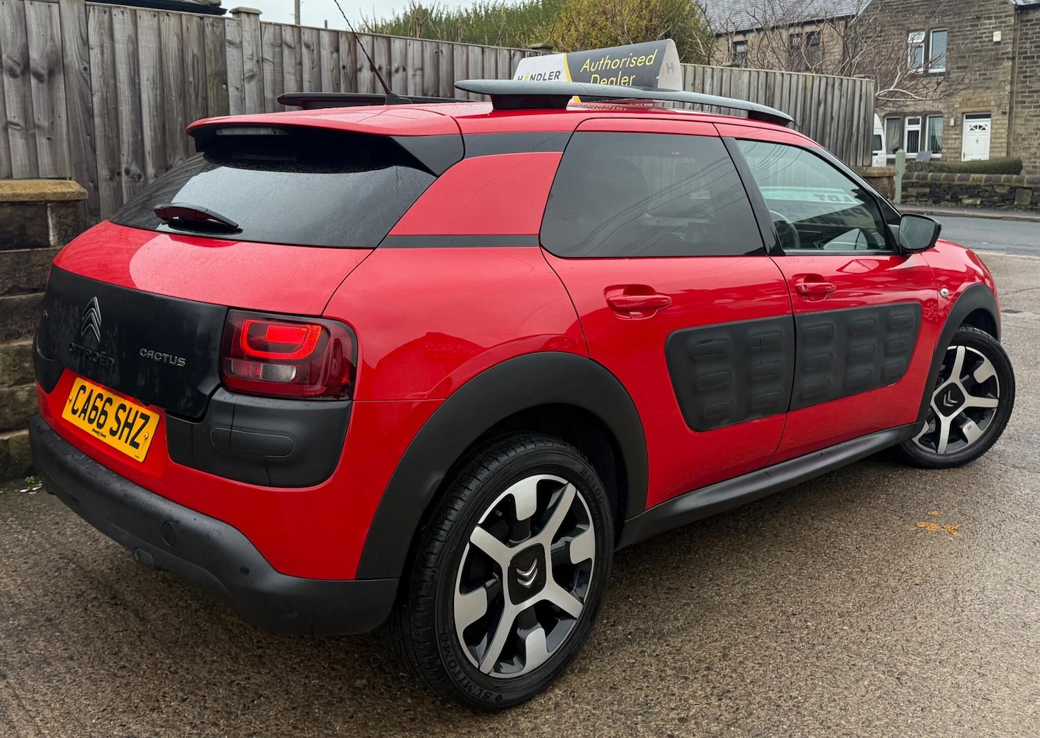 Used Citroen C4 Cactus 2017 for sale - 77050060: Photo 3