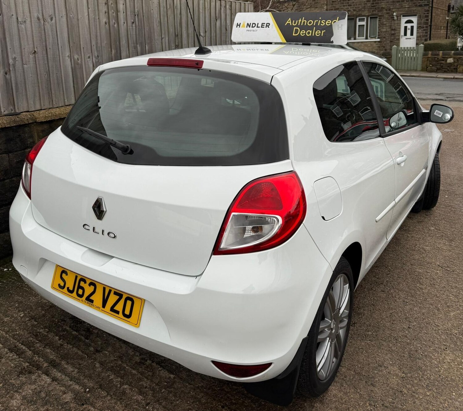 Used Renault Clio for sale - 77496633: Photo 17