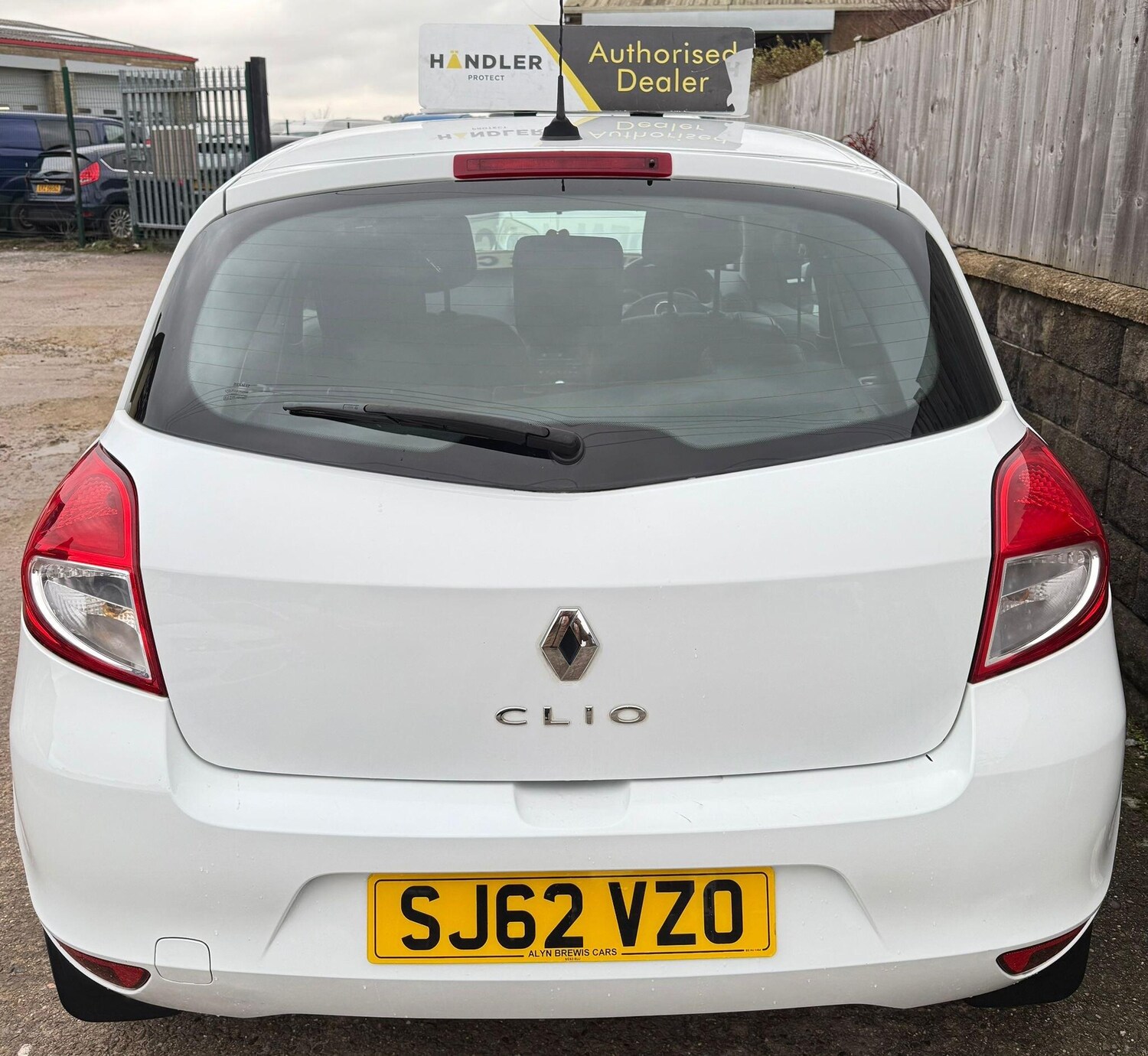 Used Renault Clio for sale - 77496633: Photo 19