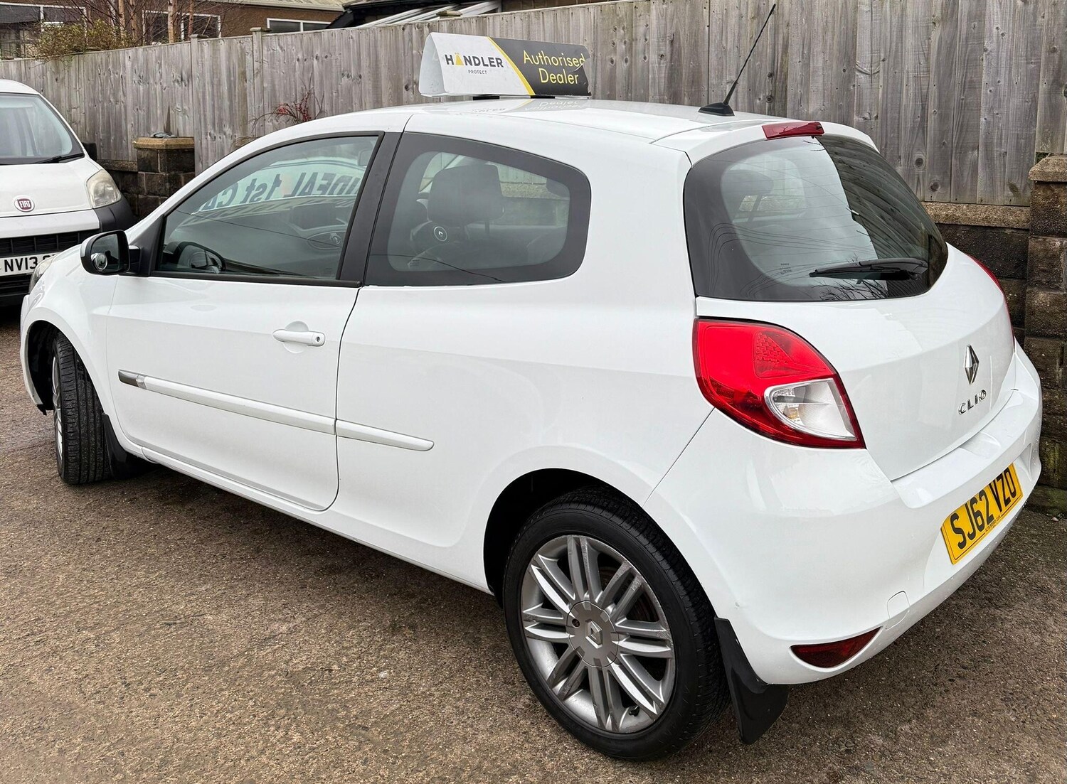 Used Renault Clio for sale - 77496633: Photo 20