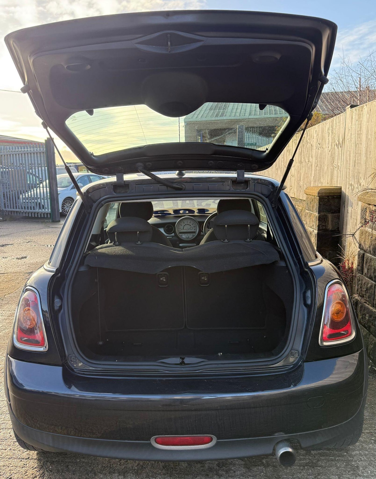 Used MINI Hatch 2008 for sale - 77377008: Photo 18