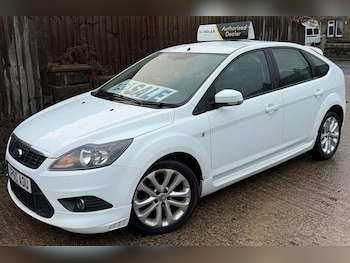 Used Ford Focus 2010 for sale - 76633929: Photo