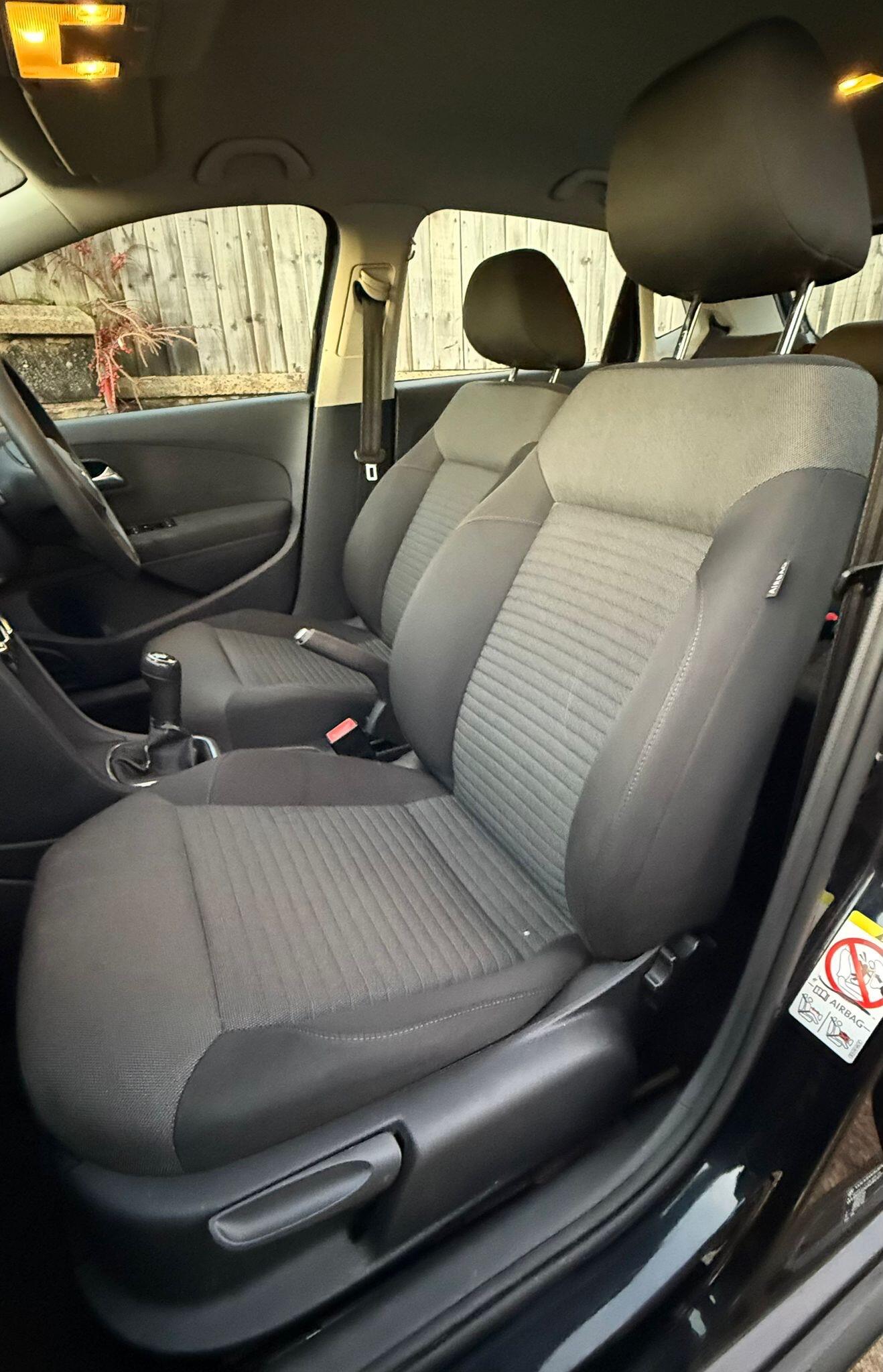 Used Volkswagen Polo 2011 for sale - 76964712: Photo 11