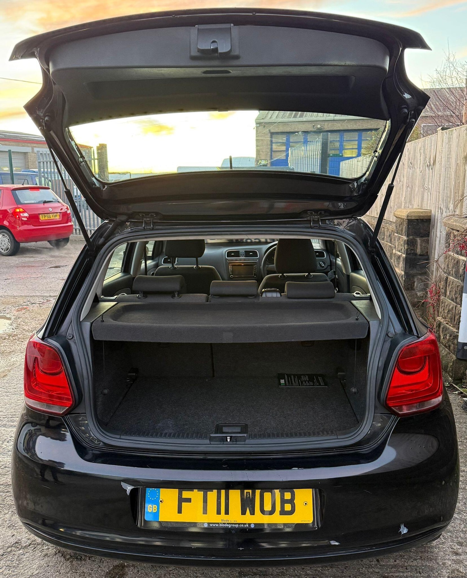 Used Volkswagen Polo 2011 for sale - 76964712: Photo 9