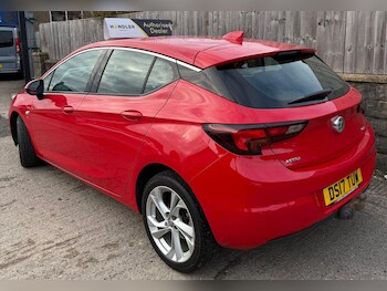 Used Vauxhall Astra 2017 for sale - 77074031: Photo