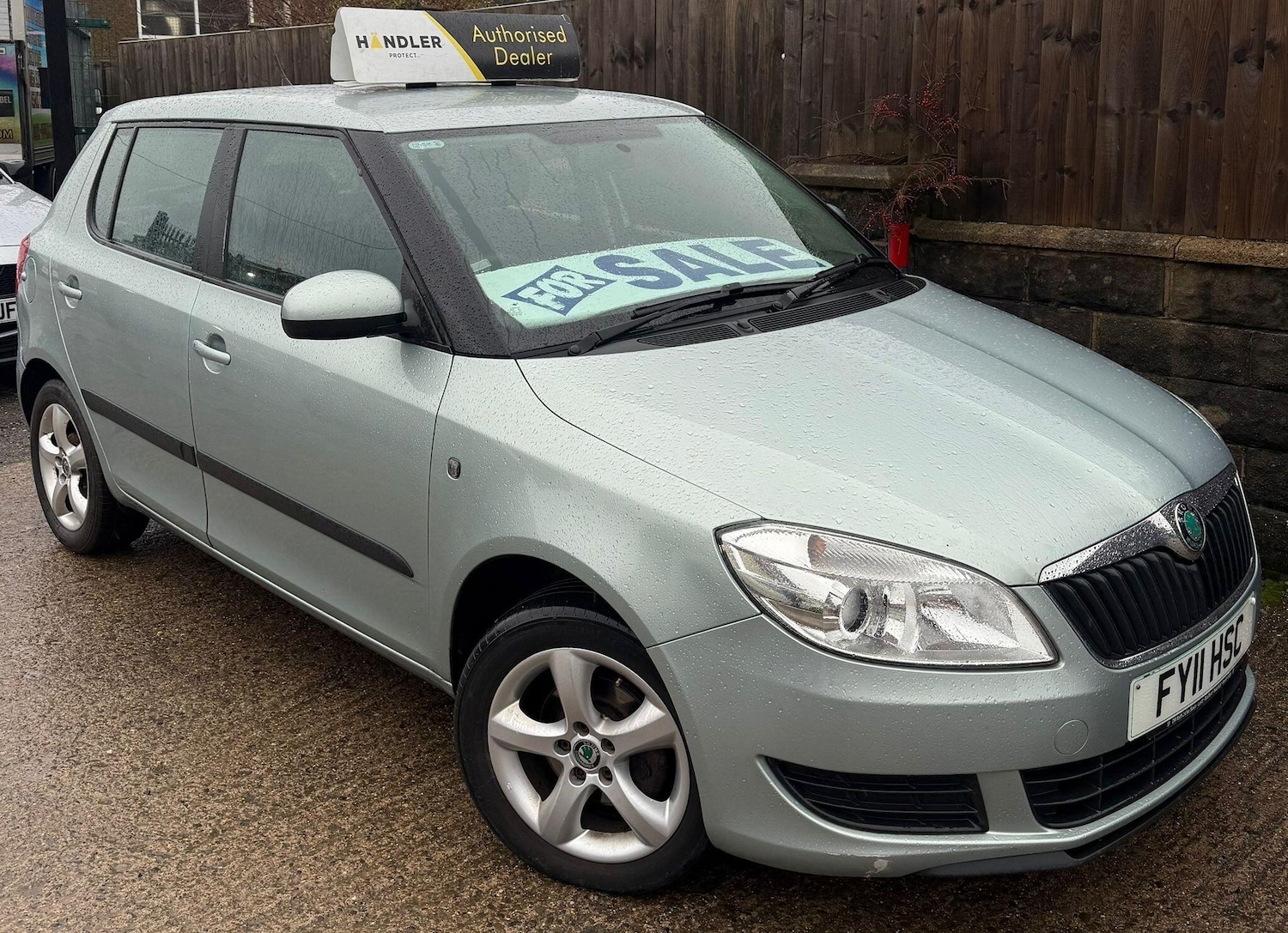 Used Skoda Fabia 2011 for sale - 77305607: Photo 2