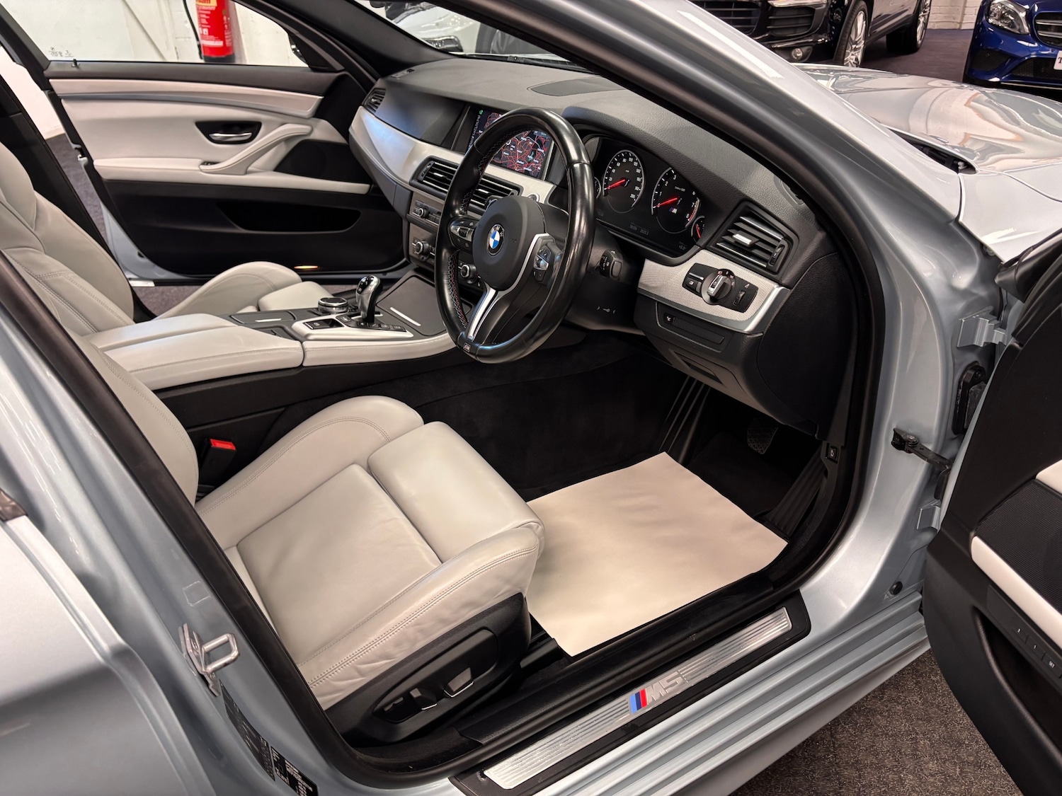 Used BMW M5 2016 for sale - 77237273: Photo 11