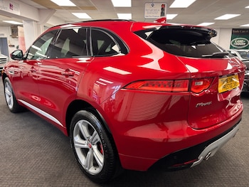 Used Jaguar F-Pace 2018 for sale - 78546188: Photo