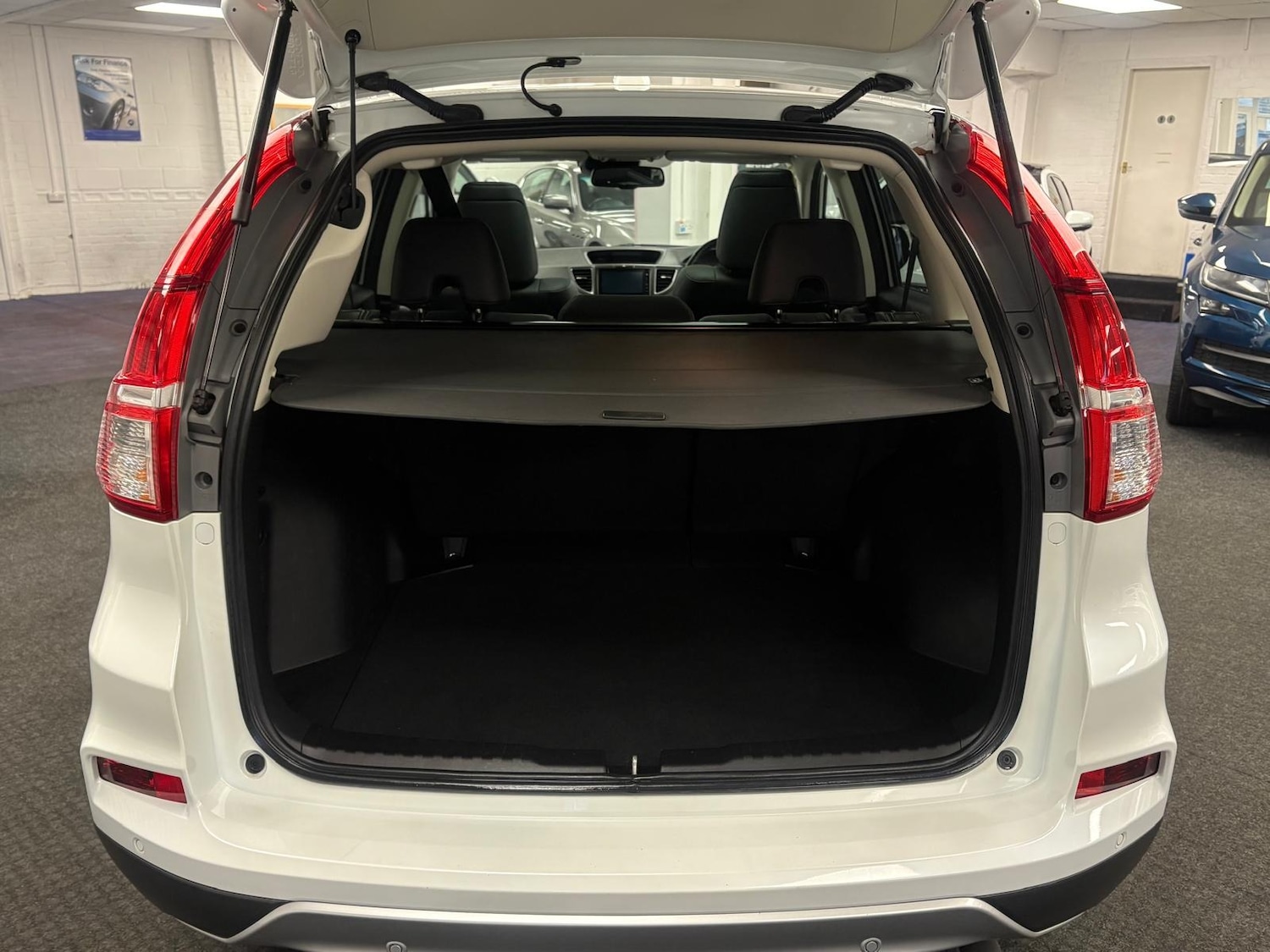 Used Honda CR-V 2015 for sale - 76500499: Photo 18